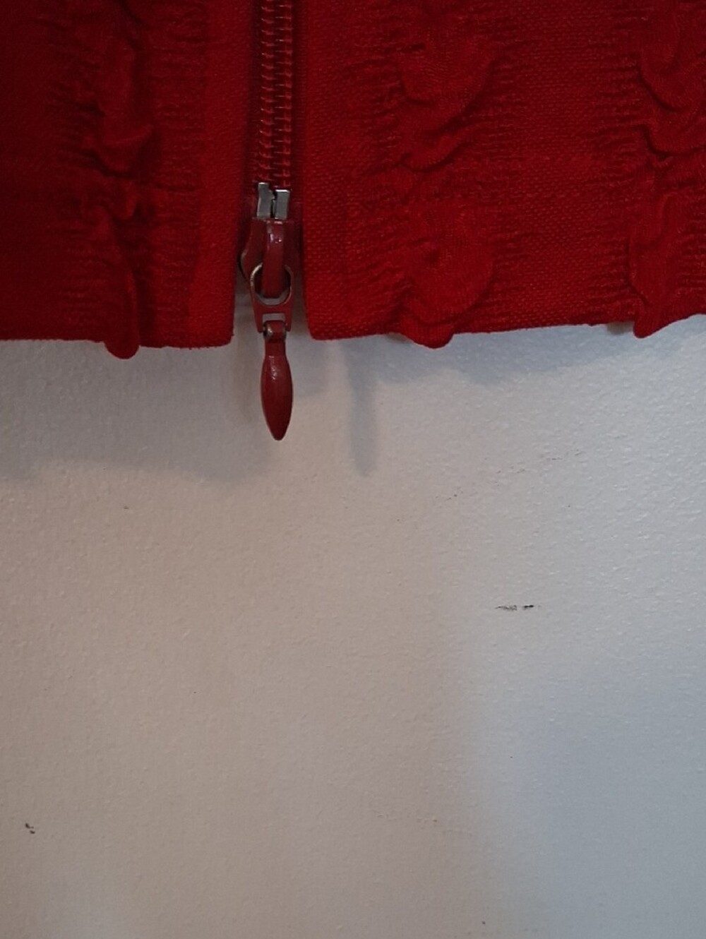 Joseph Ribkoff Red Textured Zip-Front Blazer - Picture 4 of 10